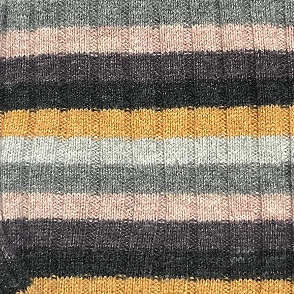 American Eagle ribbed top size Small - Picture 4 of 4